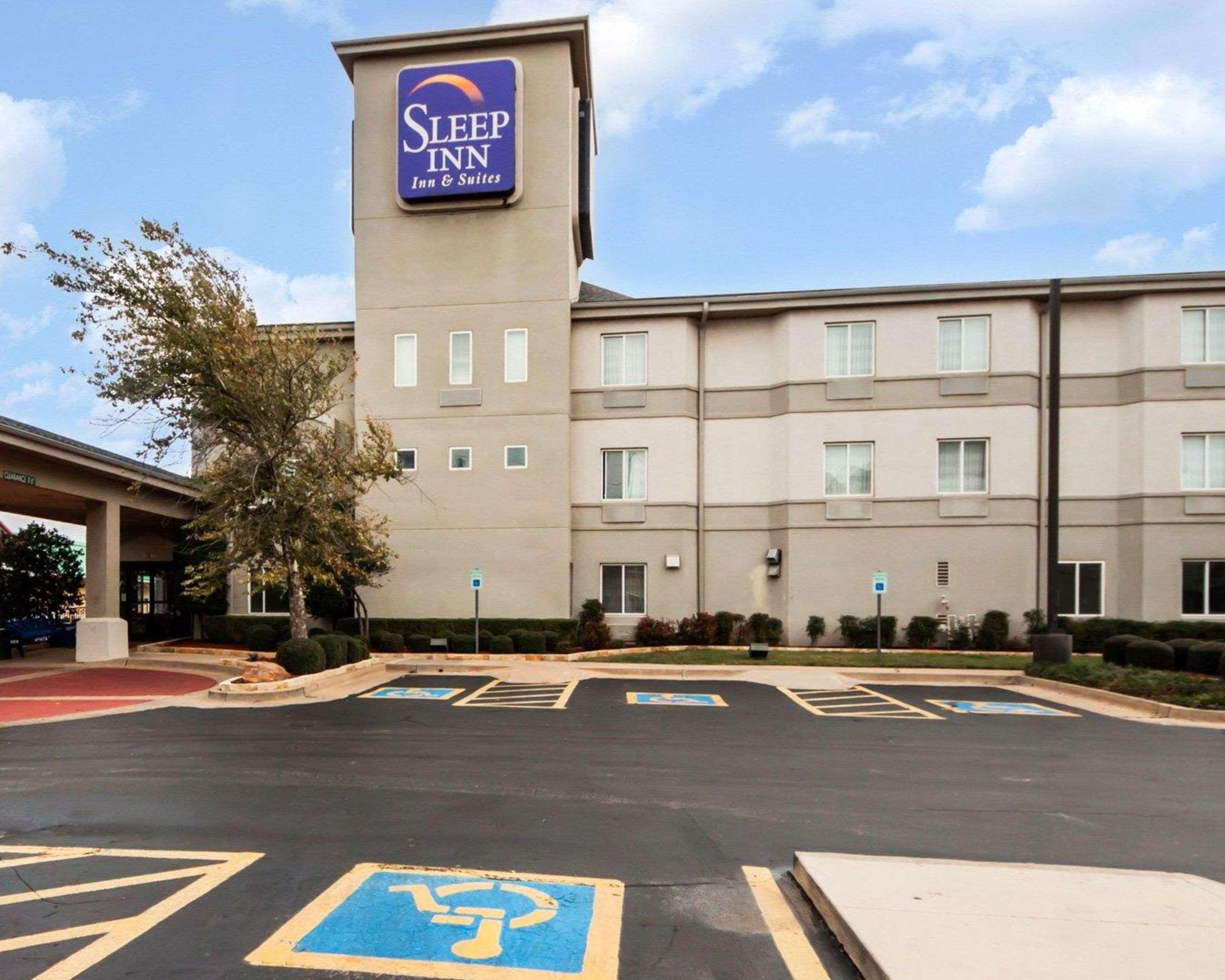 Hotel Sleep & Near Edmond