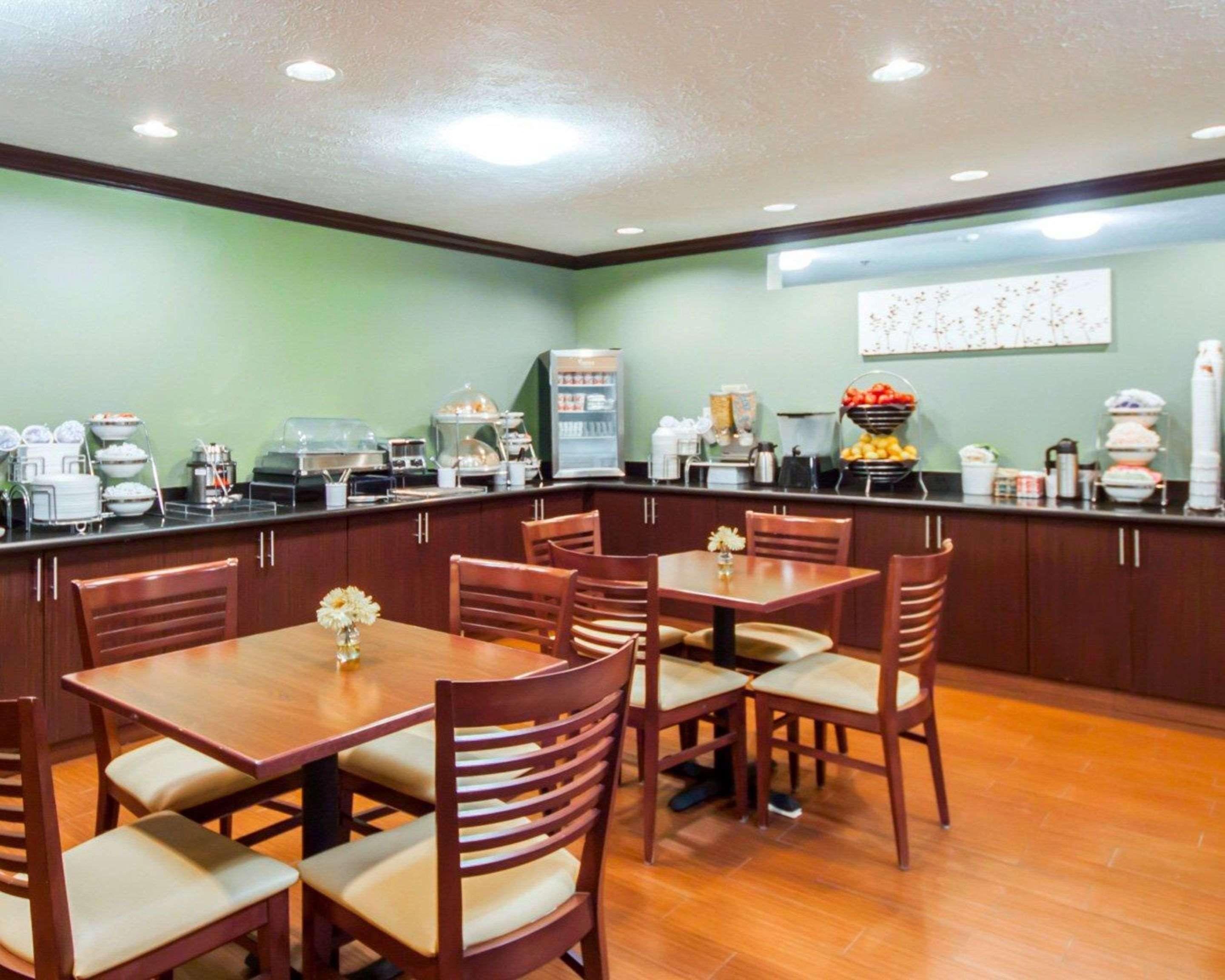 Sleep & Near Hotel Edmond