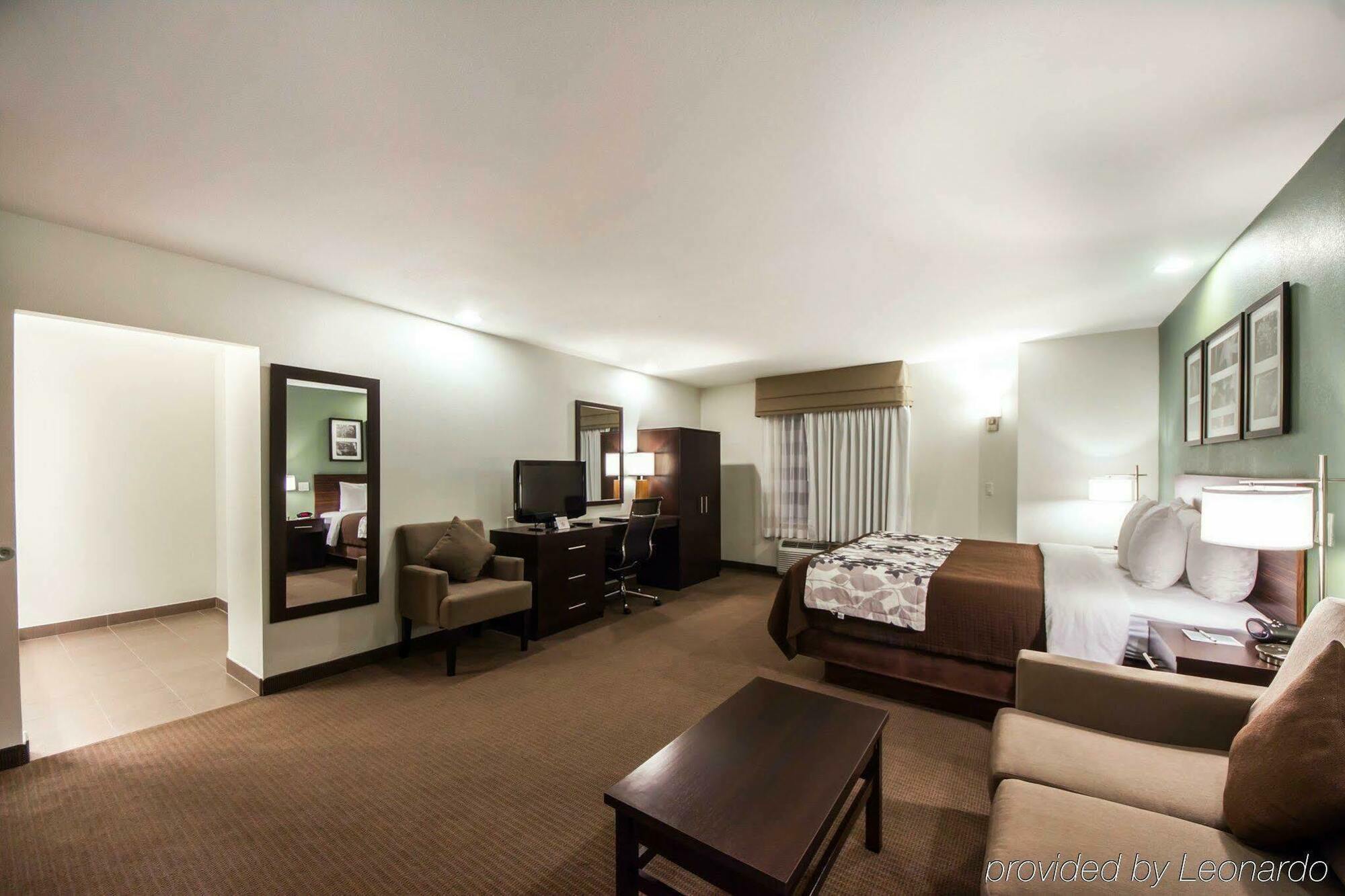 Hotel Sleep & Near Edmond